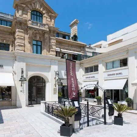 Luckey Homes - Avenue Edouard Vii Apartman Biarritz